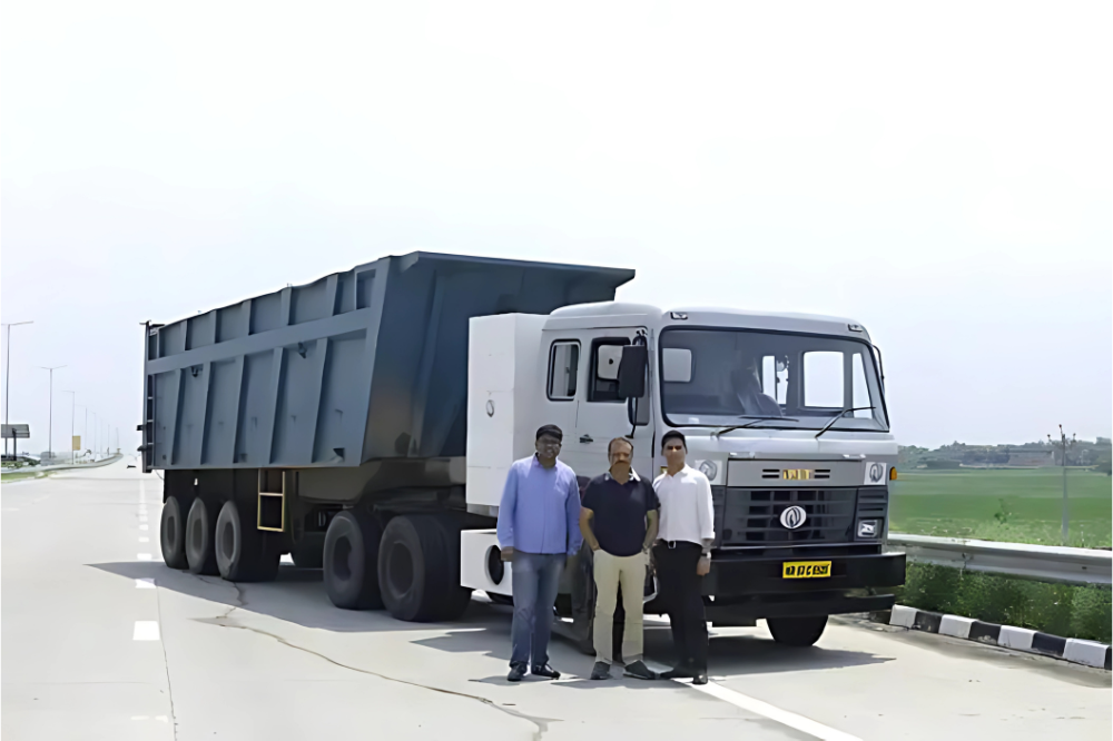 Rhino 5536 is an electric truck made by IPLT.