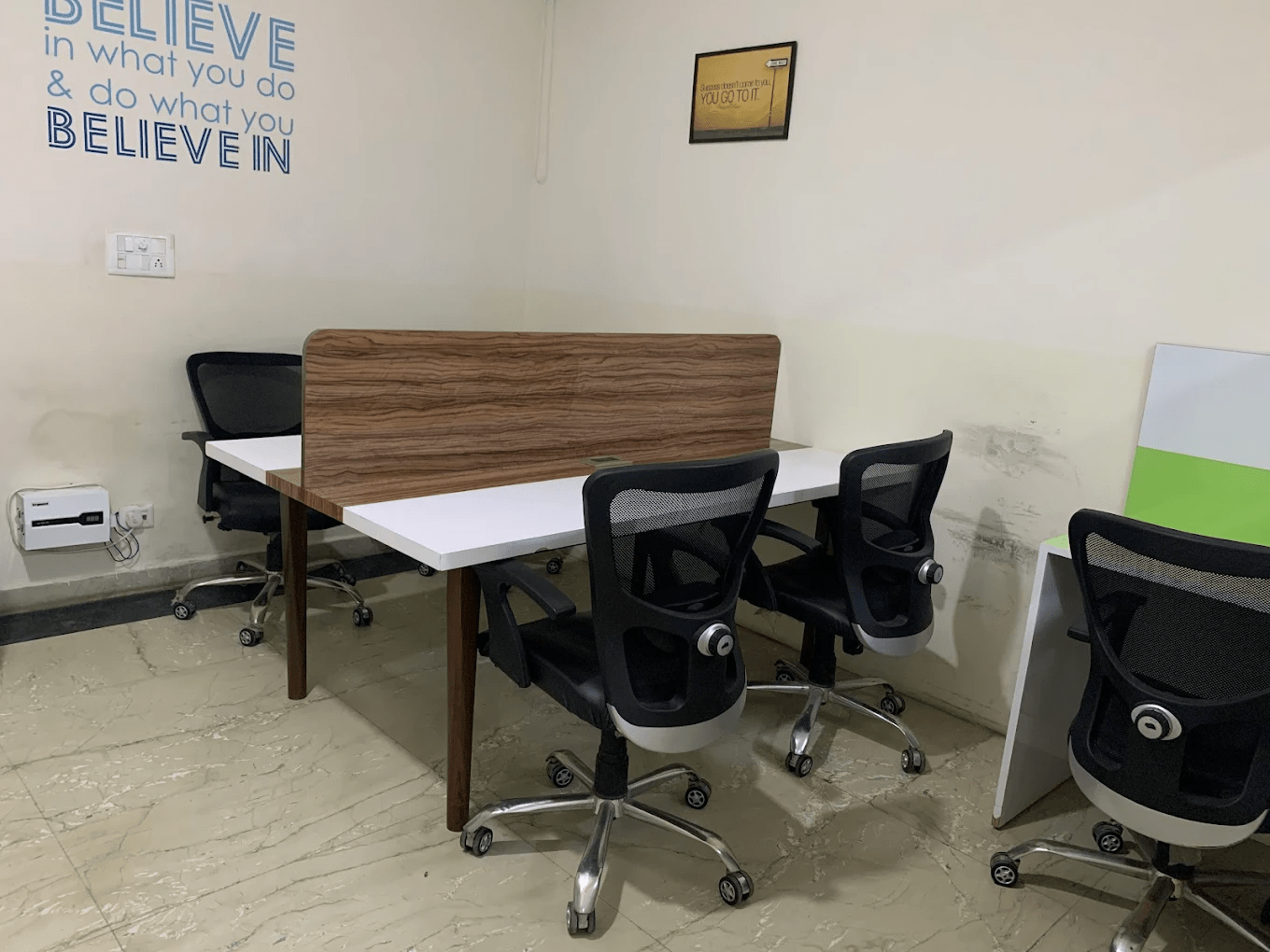 SimpliPhi Works is an environment friendly coworking space in Faridabad 4.