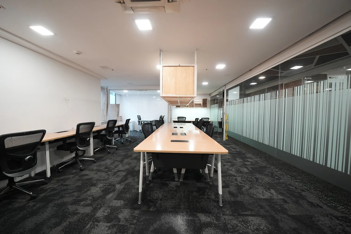 Workafella Infantry Road in Vasanth Nagar offering premium coworking space in Bangalore 4.