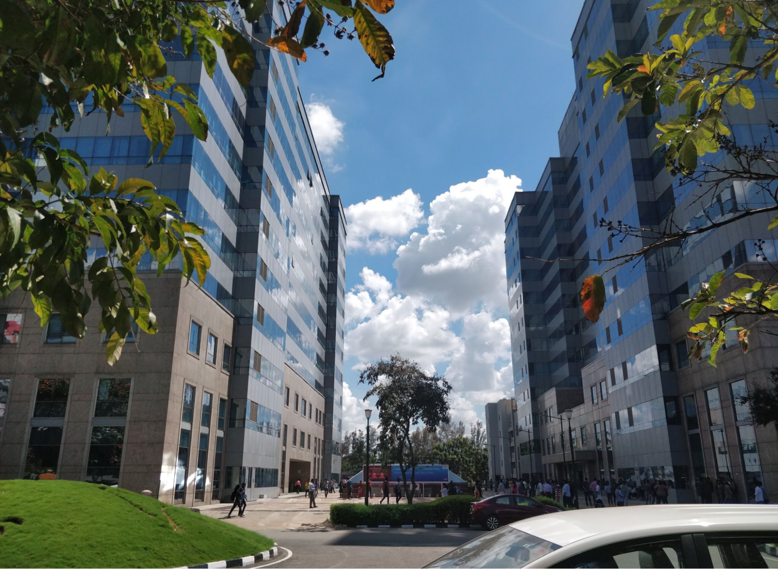 9 Most Popular Tech Parks in Bangalore for IT and Startups